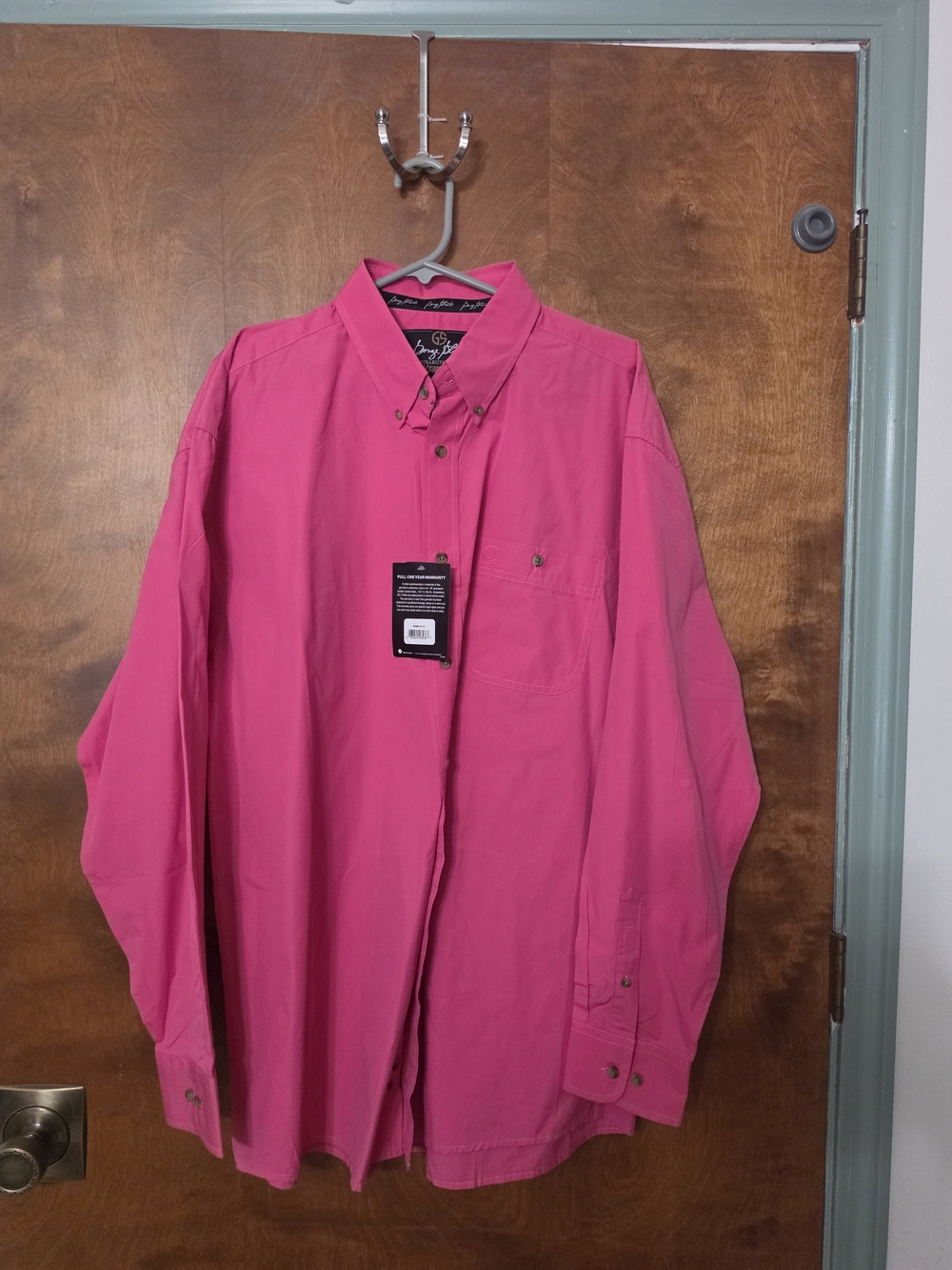 Wrangler George Strait Men’s Long-Sleeve Button-Down Shirt in Hot Pink